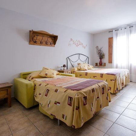 Hostal Antiguo Hospital Linares de Mora Eksteriør bilde