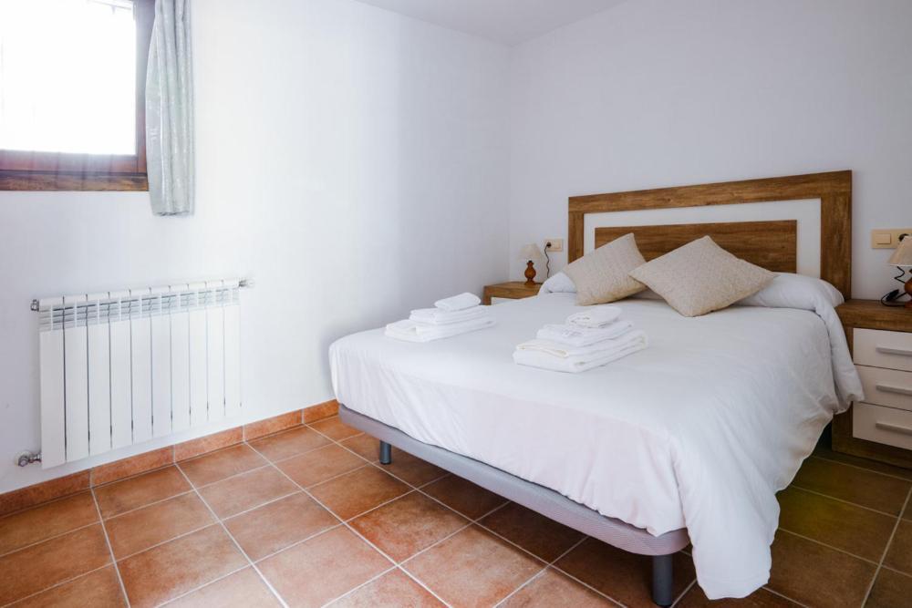 Hostal Antiguo Hospital Linares de Mora Eksteriør bilde