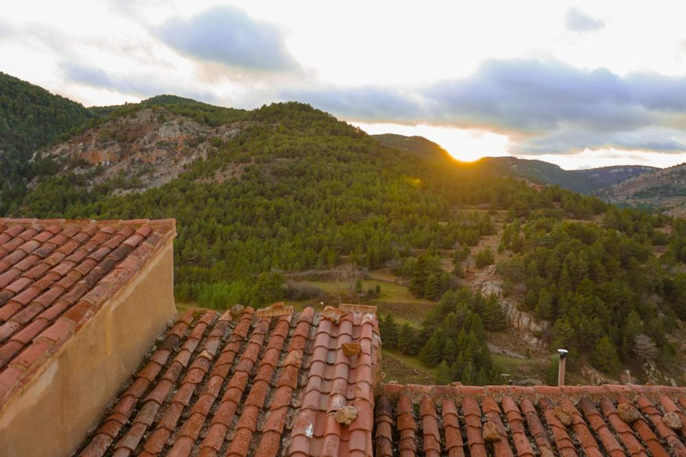 Hostal Antiguo Hospital Linares de Mora Eksteriør bilde
