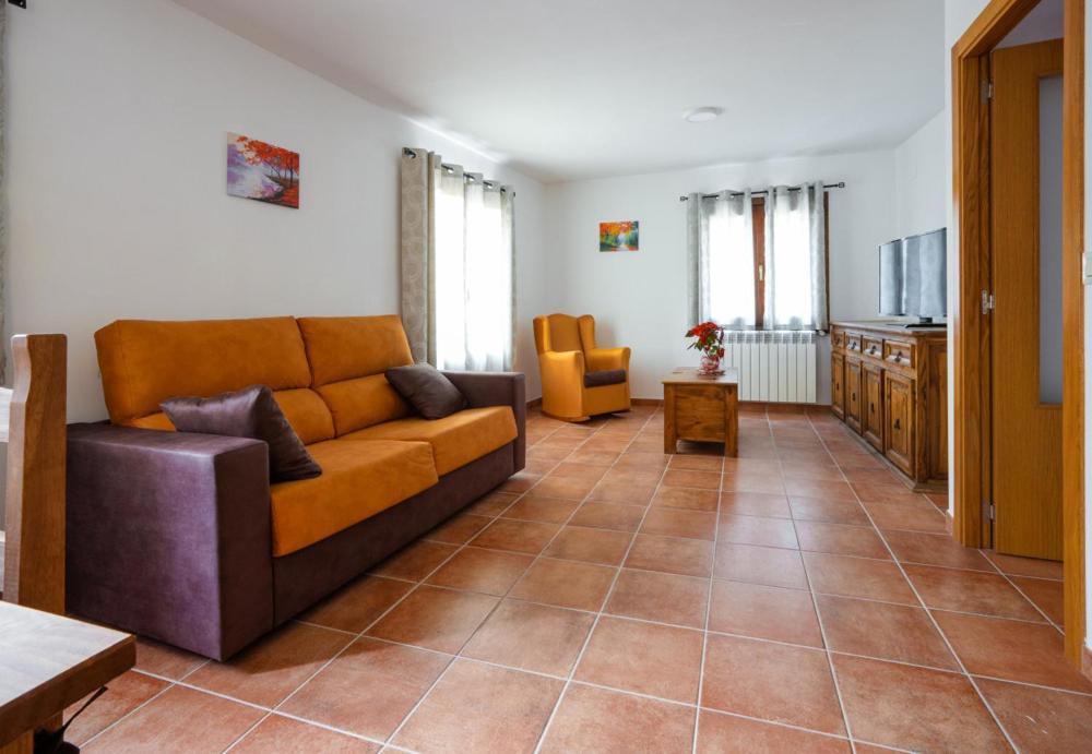 Hostal Antiguo Hospital Linares de Mora Eksteriør bilde