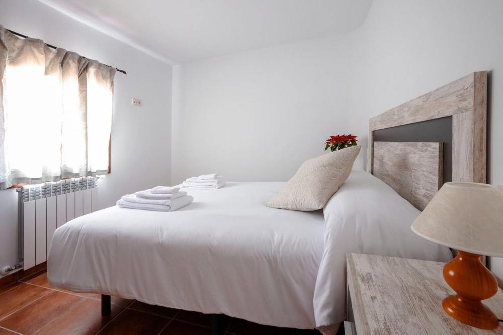 Hostal Antiguo Hospital Linares de Mora Eksteriør bilde