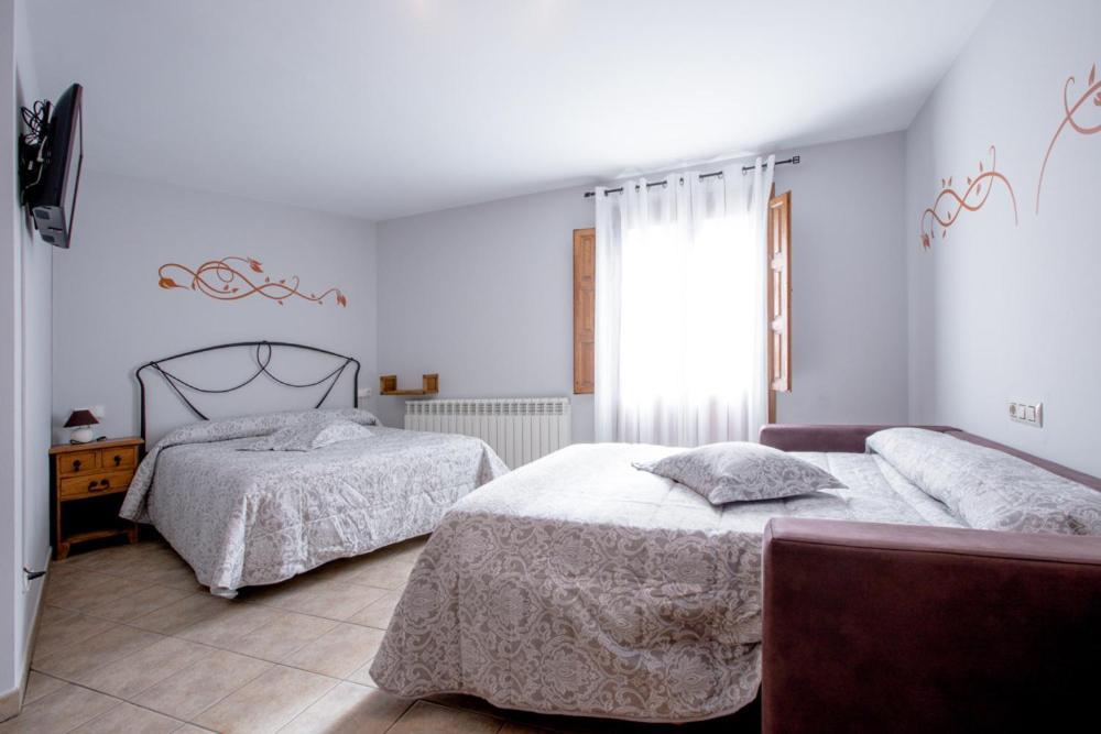 Hostal Antiguo Hospital Linares de Mora Eksteriør bilde
