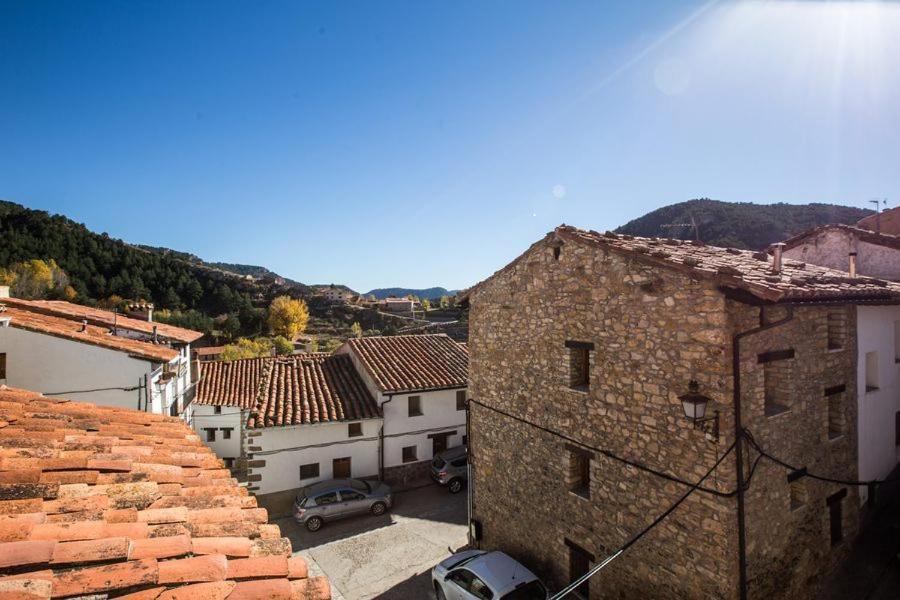 Hostal Antiguo Hospital Linares de Mora Eksteriør bilde