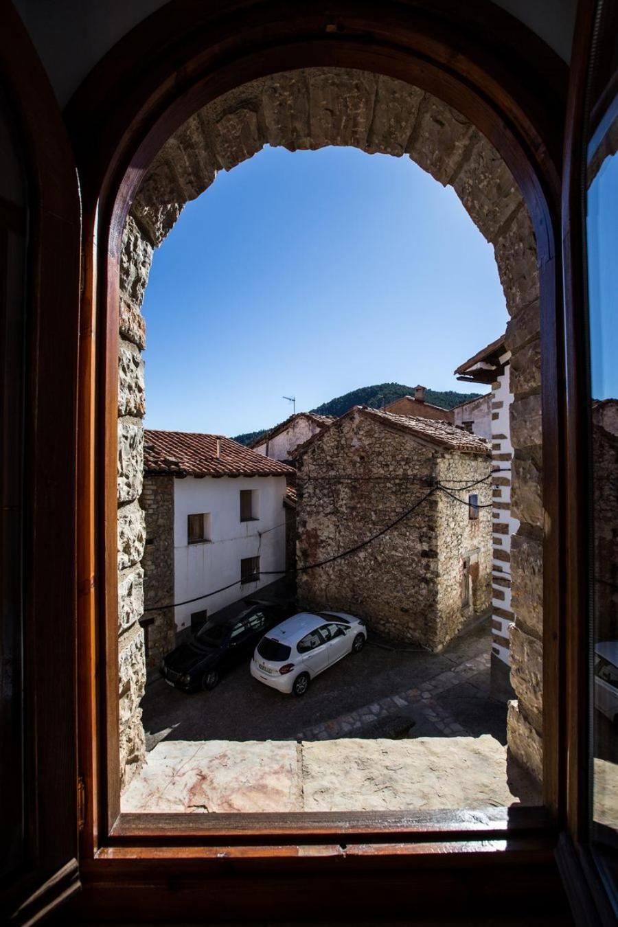 Hostal Antiguo Hospital Linares de Mora Eksteriør bilde