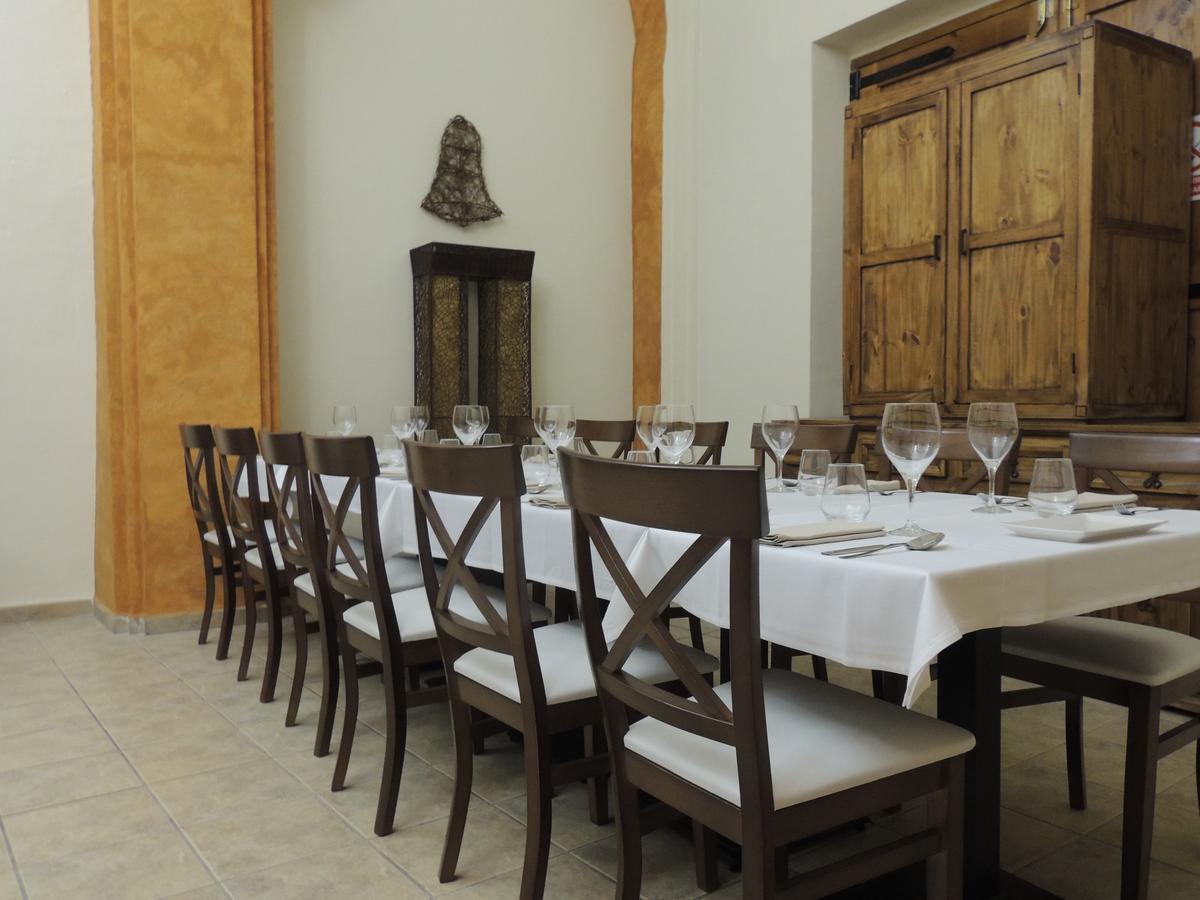 Hostal Antiguo Hospital Linares de Mora Eksteriør bilde