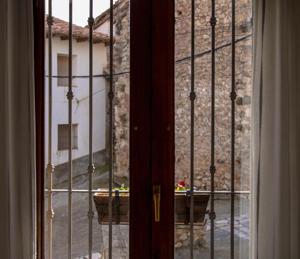 Hostal Antiguo Hospital Linares de Mora Eksteriør bilde